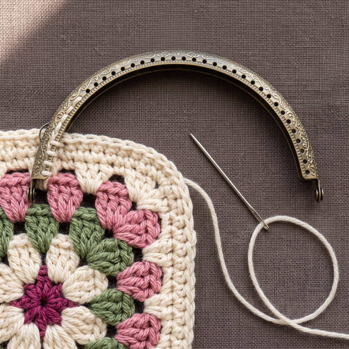 Granny Square Kiss Lock Coin Purse Crochet Pattern