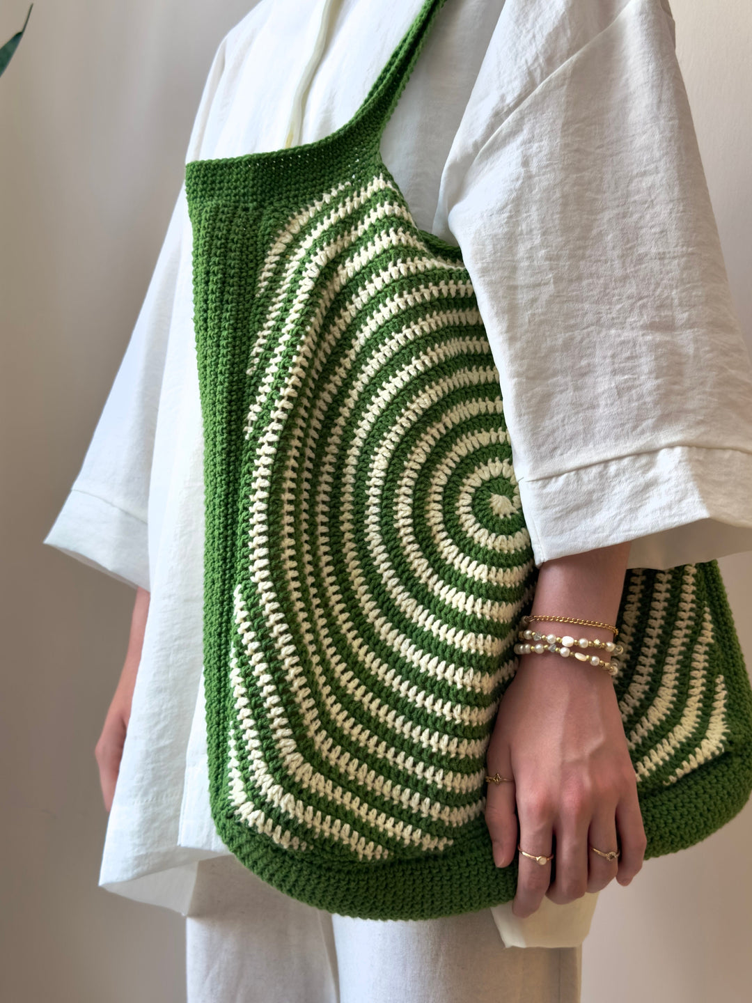 Spiral Granny Square Tote Bag Crochet Pattern