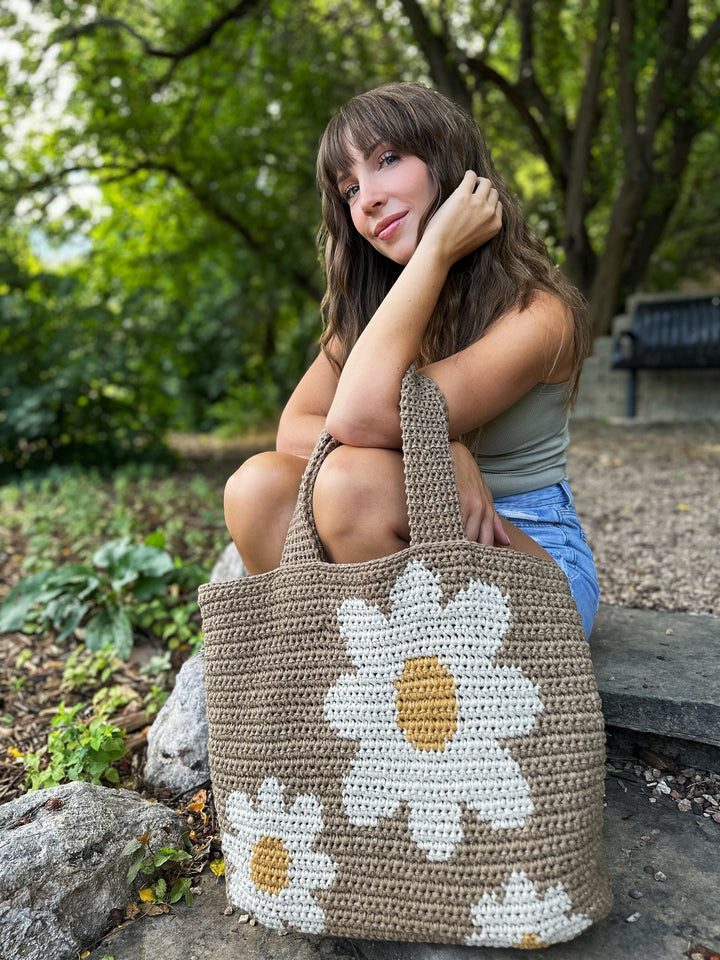 Large Daisy Day Tote Bag Crochet Pattern