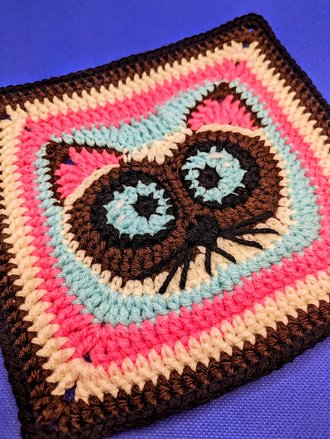 Cat Face Granny Square Crochet Pattern