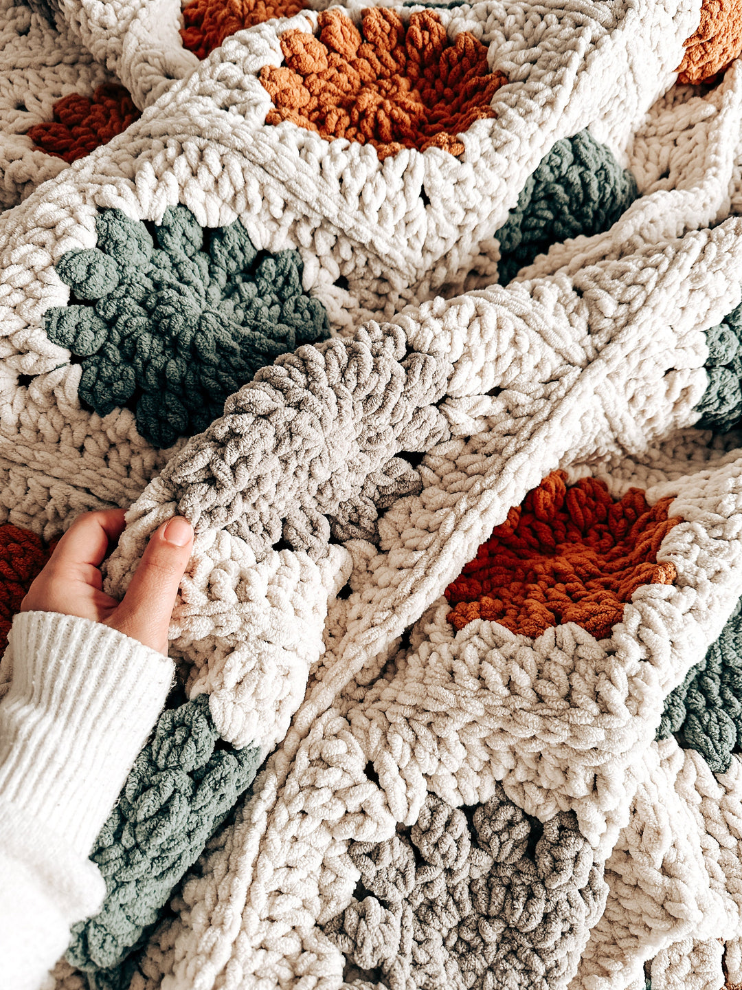 4 In 1 Winter Blossom Granny Square Blanket Crochet Pattern