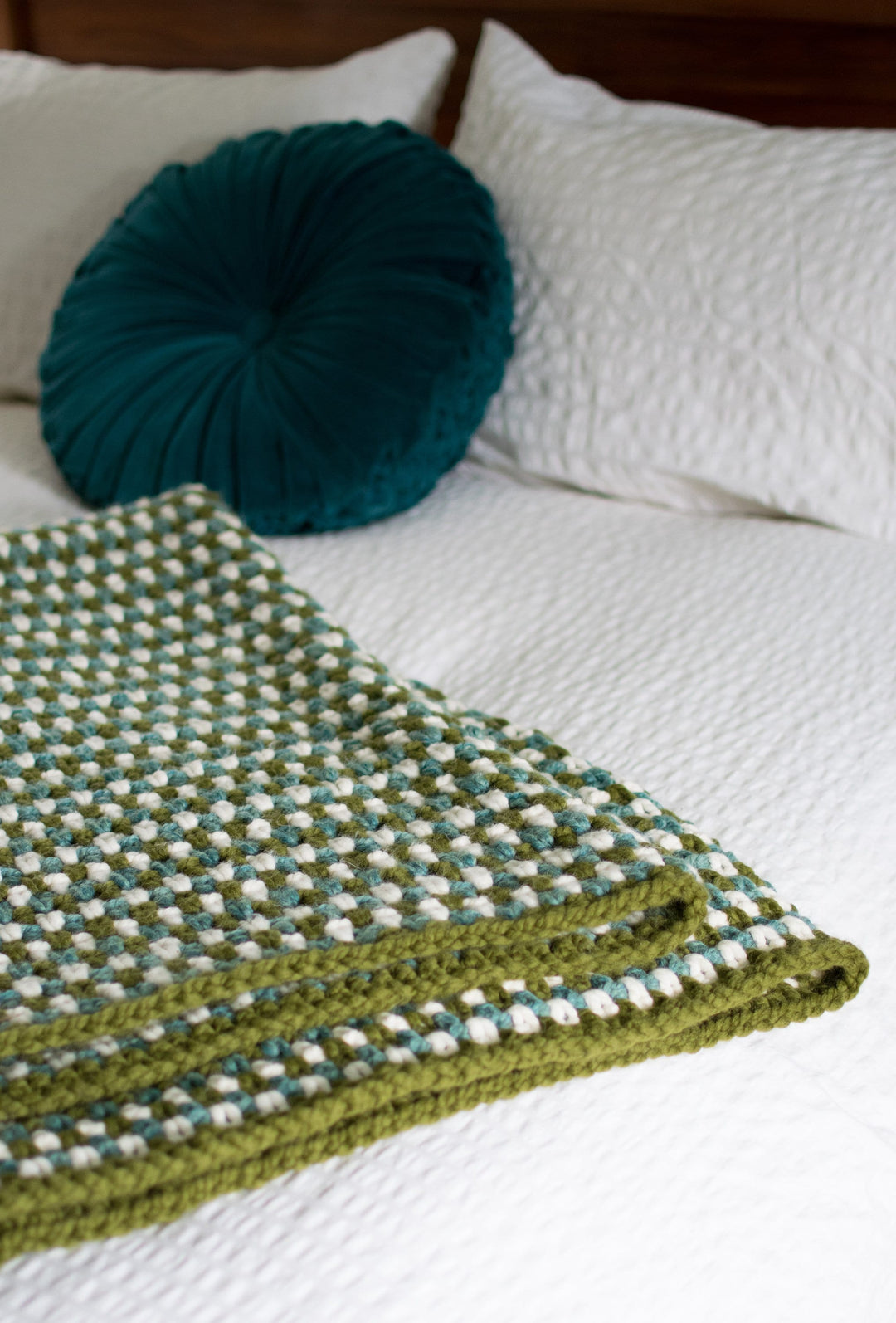 Modern Chunky Moss Throw Crochet Pattern