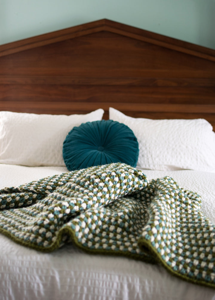 Modern Chunky Moss Throw Crochet Pattern