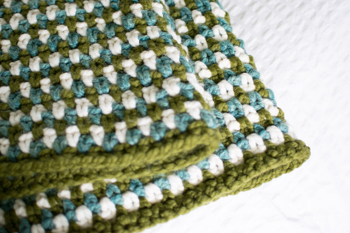 Modern Chunky Moss Throw Crochet Pattern