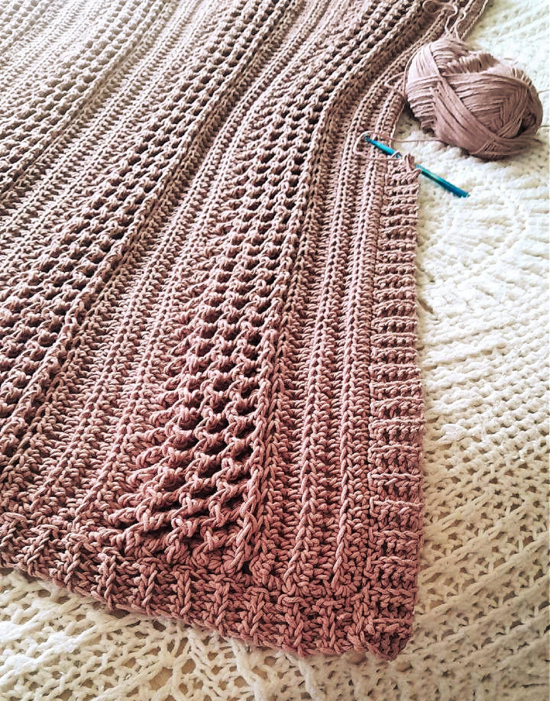 2 In 1 Reversible Waffle Blanket Crochet Pattern