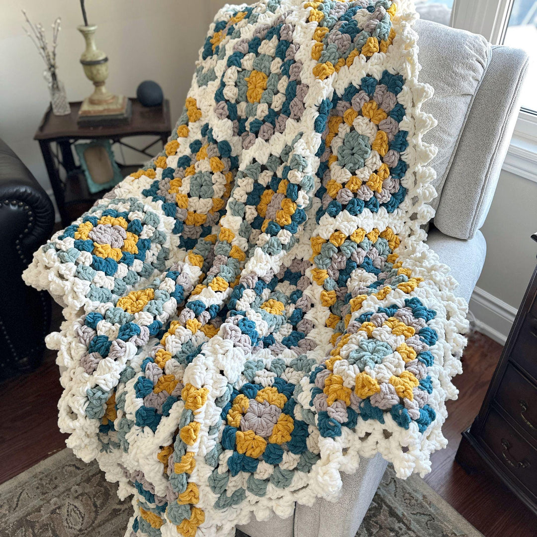 Chunky Granny Square Blanket Crochet Pattern