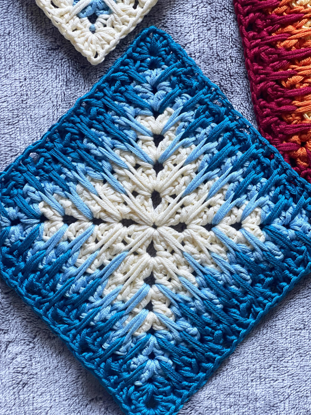 Spiky Textured Granny Square Crochet Pattern