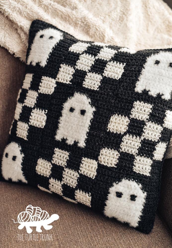 Checkered Ghost Pillow Crochet Pattern