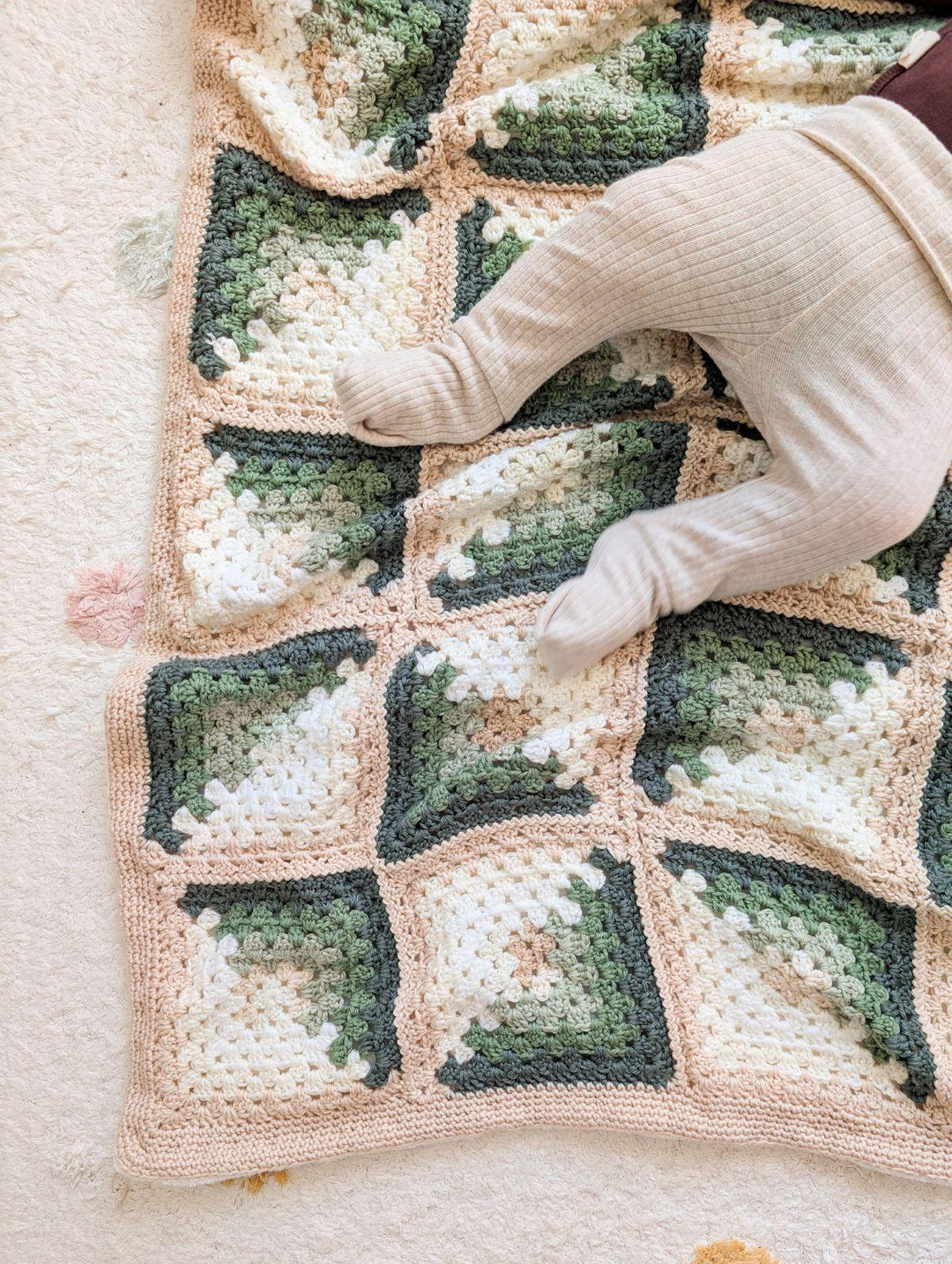 Cozy Log Cabin Baby Blanket Crochet Pattern