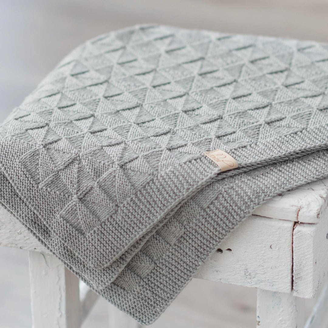 Reversible Pinwheel Baby Blanket Crochet Pattern