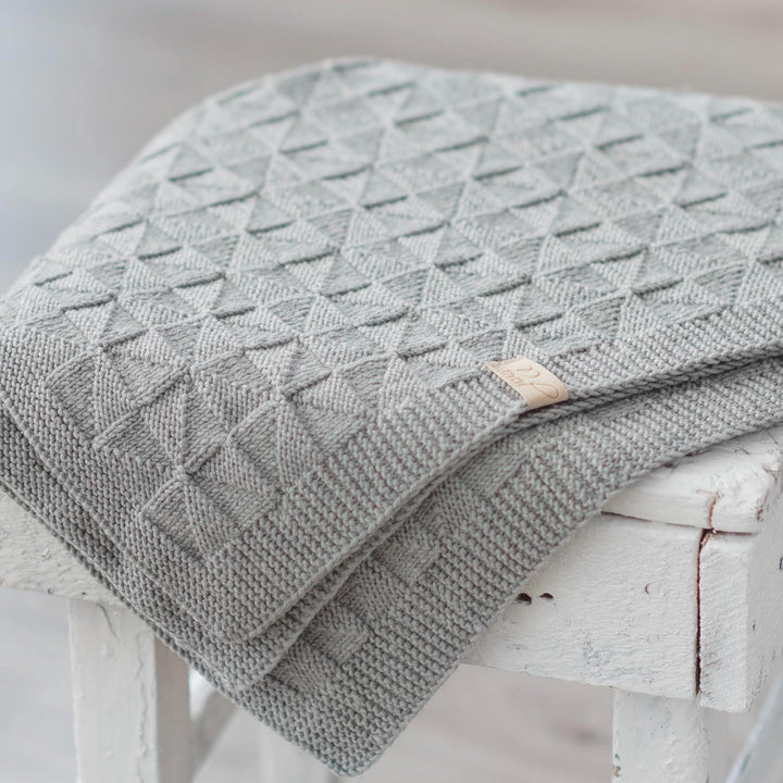 Reversible Pinwheel Baby Blanket Crochet Pattern
