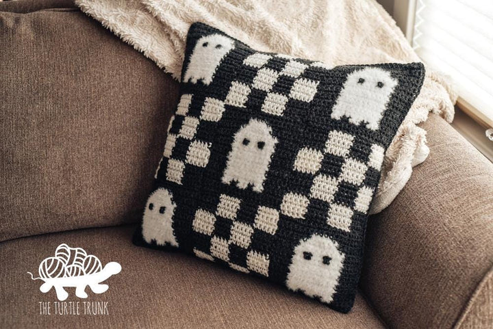 Checkered Ghost Pillow Crochet Pattern