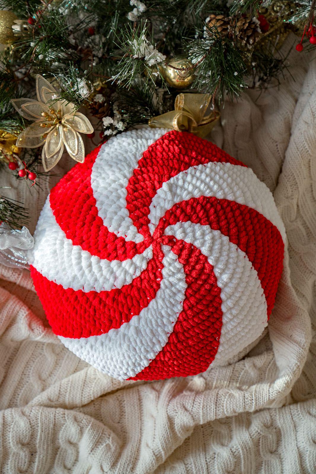 Peppermint Candy Pillow Crochet Pattern