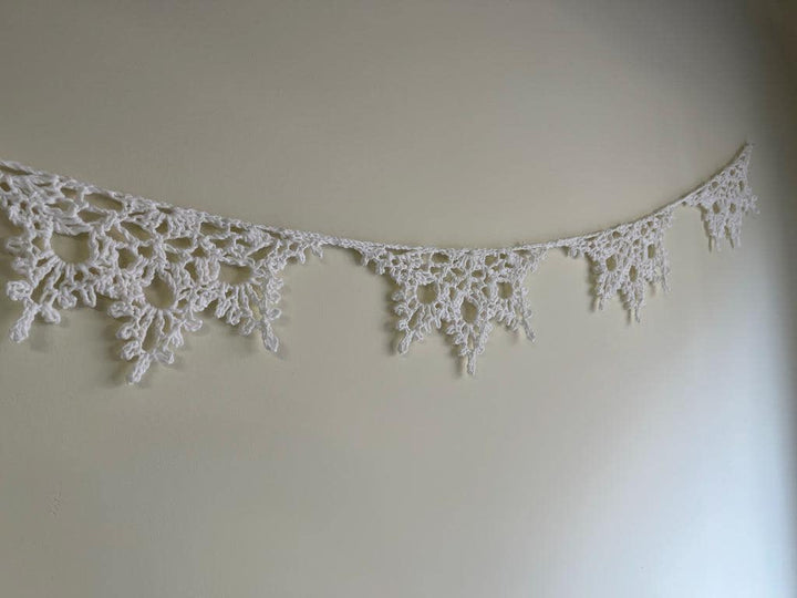 Snowflake Garland Crochet Pattern
