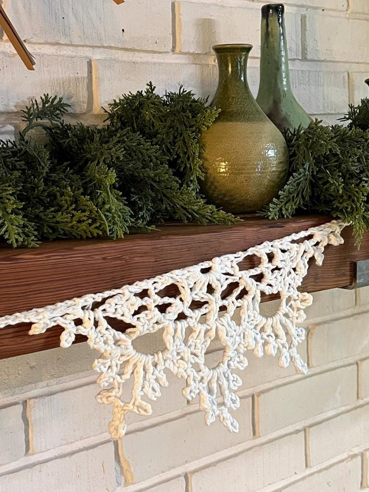 Snowflake Garland Crochet Pattern
