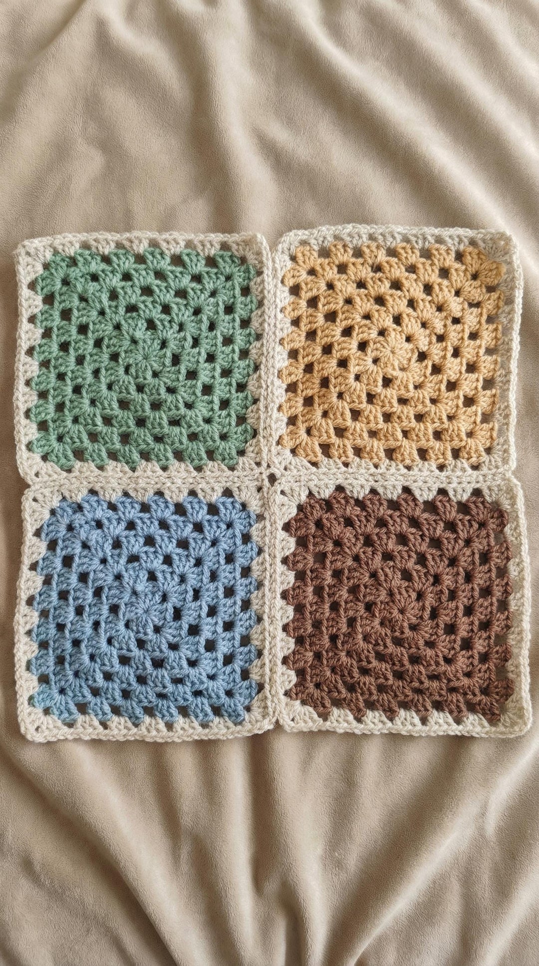 Classic Granny Square Blanket Crochet Pattern