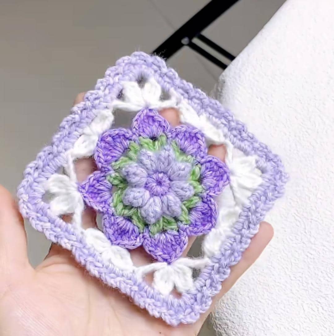 Floral Flower Motif Granny Square Crochet Pattern