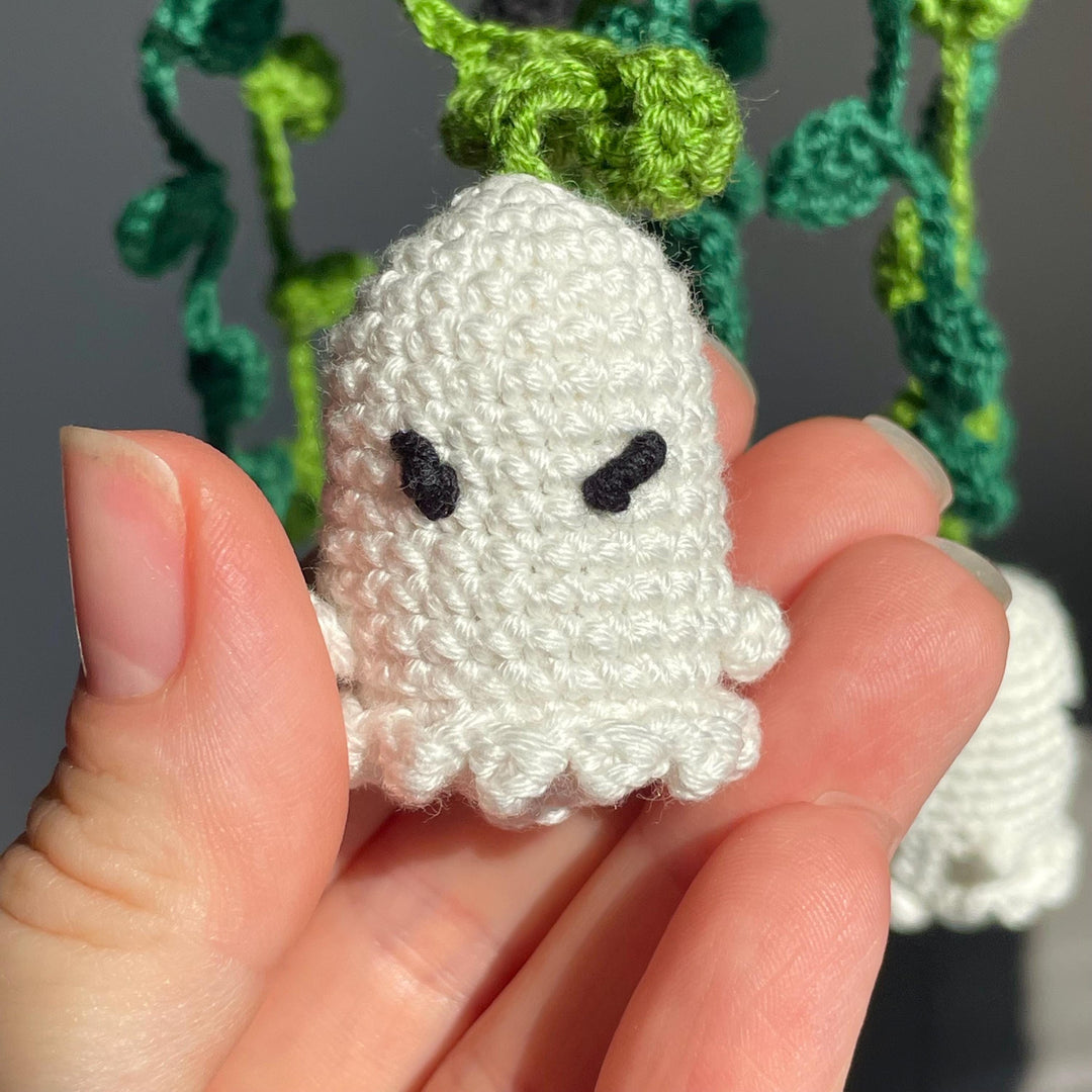 4 in 1 Halloween Hanging Plants Crochet Pattern
