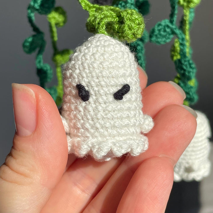 4 in 1 Halloween Hanging Plants Crochet Pattern